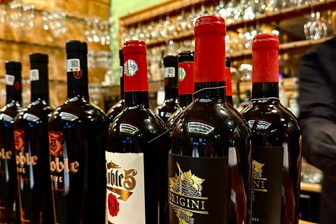 Bucarest: Cata de vinos rumanos en Corchos