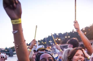 Prag: Boat Party mit After Party im größten Club Europas