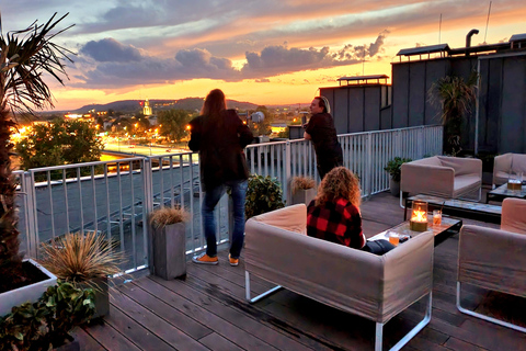 Krakow: Reservation at a Hidden Rooftop Bar with 1 Cocktail