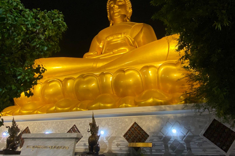 Bangkok: Private Tour to Giant Buddha & Longtail Boat