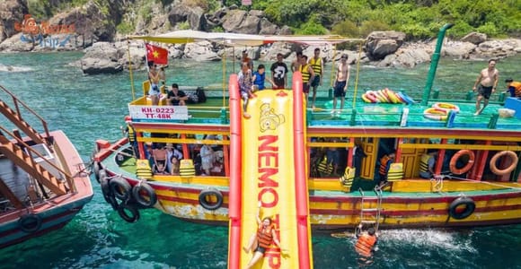Nha Trang: Hopping Tour, Snorkeling, Boat Party, & BBQ Lunch