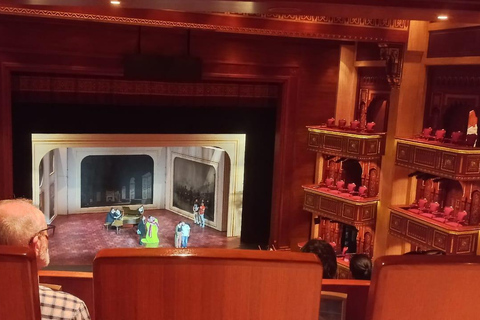 Muscat: Night Tour with Royal Opera House