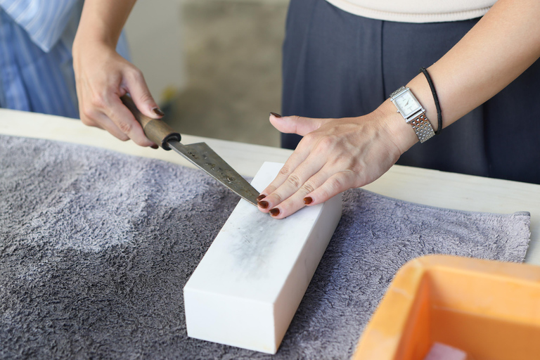 Whetstones Factory Tour and Knife Sharpening Experience