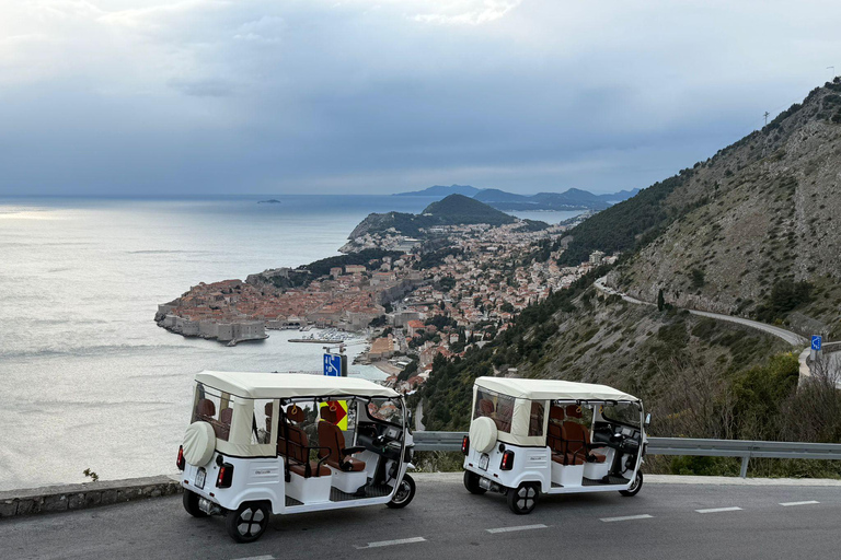 Dubrovnik: Tuk Tuk Photo Tour with Live Guide & Views