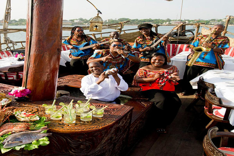 Nguuni Nature Sanctuary & Tamarind Dhow Dinner Cruise