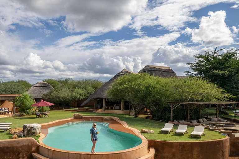 Explore Kenya: Samburu, Masai Mara & Amboseli in 9 Days Tour