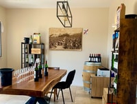 Saint-Émilion, Bordeaux Vineyard Tour and Wine Tasting - Housity