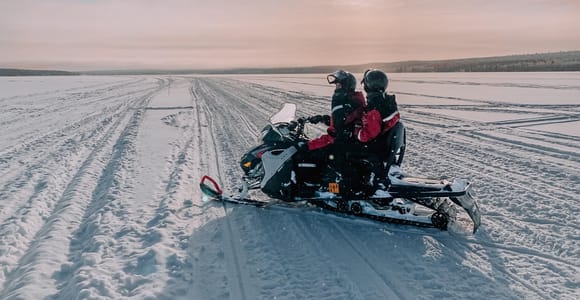 Rovaniemi: 1-Hour Snowmobile Sprint Safari