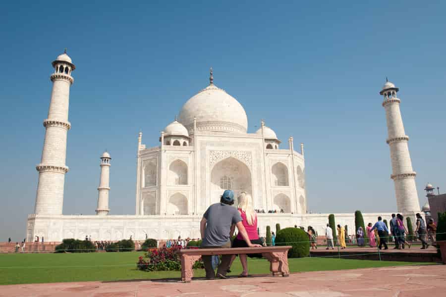 Von Delhi: Taj Mahal bei Sonnenaufgang, Rotes Fort & Itimad-ud-Daula Tagestour. Foto: GetYourGuide