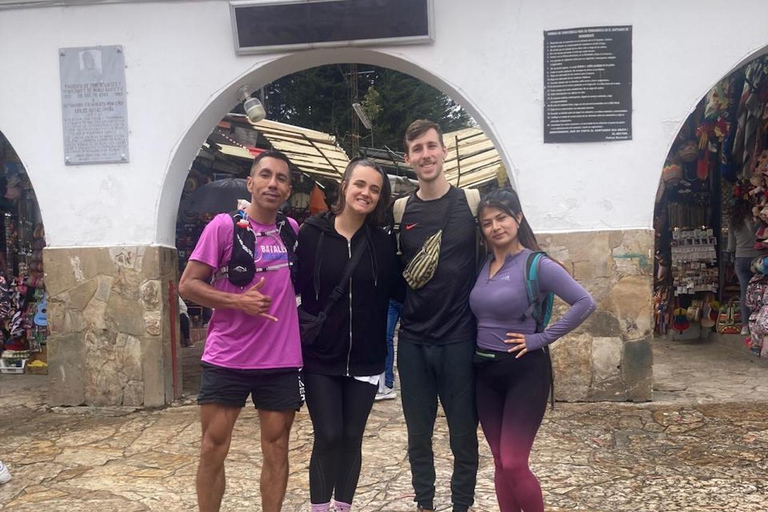 Bogotá: Small-Group Monserrate Sunrise Hike with Local