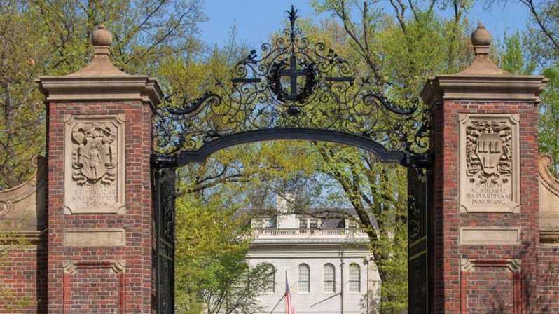 Cambridge, Massachusetts: MIT and Harvard Walking Tour