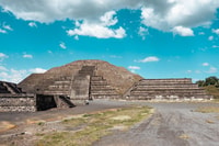 De Mexico, Téotihuacan Small-Shroup Dawn Tour - Housity