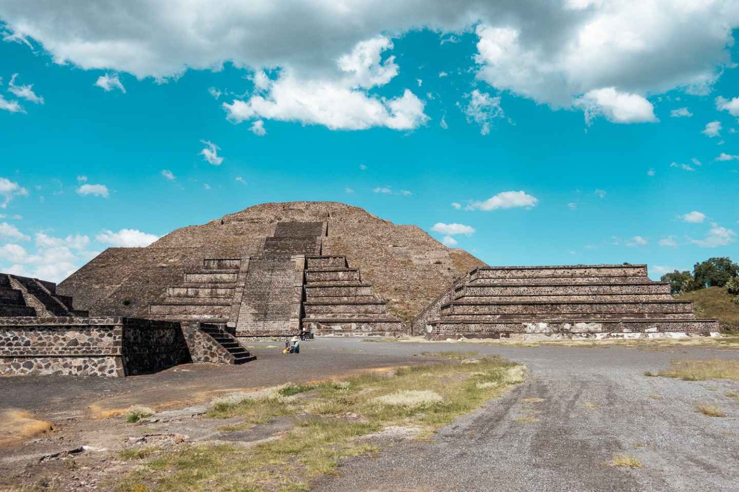Ab Mexiko-Stadt: Tour nach Teotihuacán bei Dämmerung
