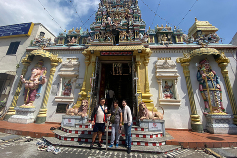 Heritage &amp; Henna: 3-Hour Walking Tour in George Town