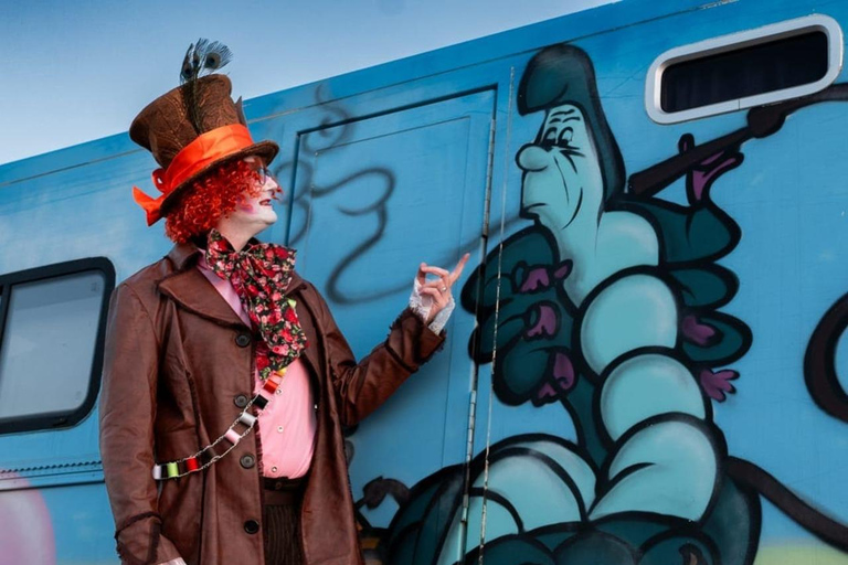 The Mad Hatter's Fuerteventura: Exclusive Truck & Photo Experience The Quick Magic (60 minutes)