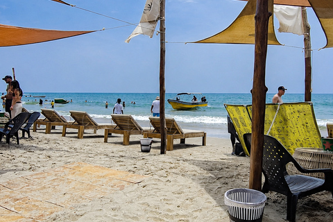 Playa Linda: Nakawa Beach Club with boat, lunch, sunbed, and cocktail Plan with Lunch and Welcome Cocktail