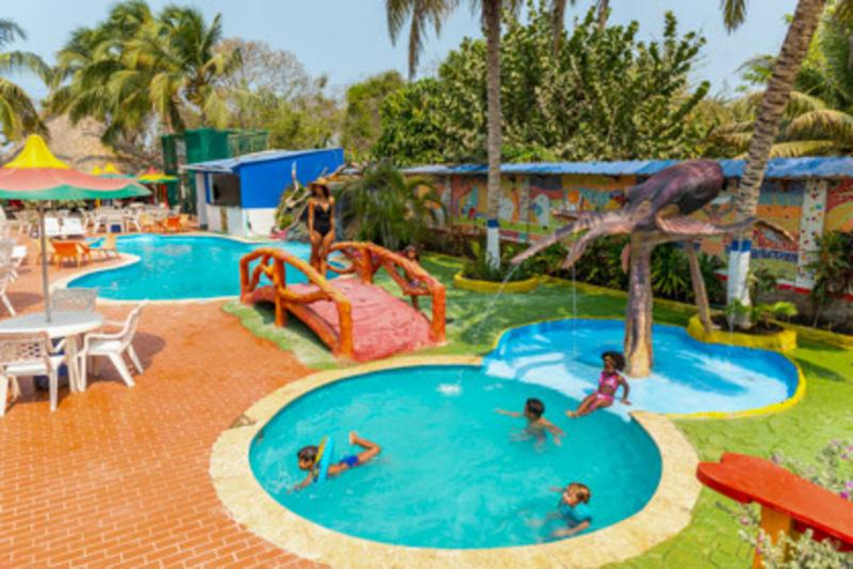 Cartagena: Full day at Lizamar Island ideal for families
