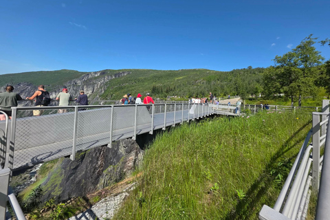 ULTIMATE Eidfjord TOUR: Waterfall, Sky Bridge & Glacier 3,5H Ultimate Eidfjord Tour: Vøringsfossen & Scenic Views!
