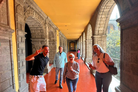 The Steps of Frida: Mexico City The Steps of Frida + Entrance to La Casa Azul