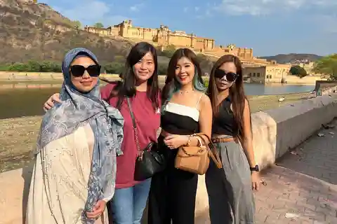 From Delhi: Jaipur City Private Day Tour by Superfast Train
