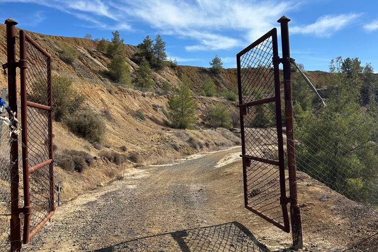 Cyprus: Nature & Lost Places – Mines, Lakes & Colours