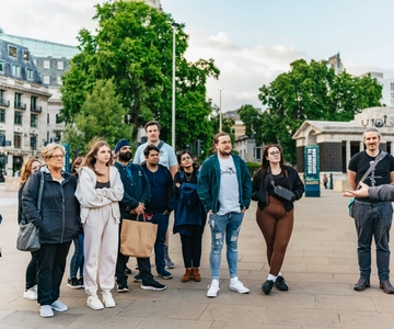 London: Ghastly Ghosts 2-Hour Walking Tour