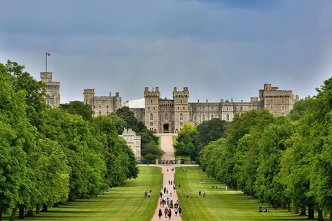 Stonehenge Windsor Castle: Privat turStonehenge , Windsor Castle : Privat tur