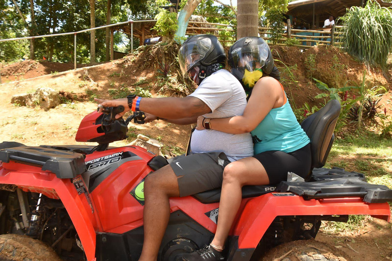 Ocho Rios: Tour combinato Blue Hole e giro in ATV