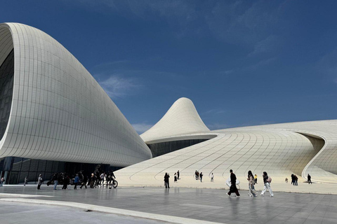 Modern Baku: Architecture & Urban Transformation Tour