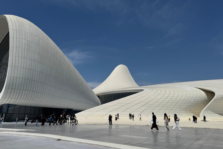 Modern Baku: Architecture & Urban Transformation Tour