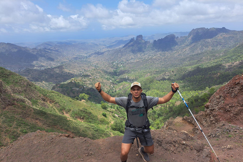 Santiago: Hike from Praia to Monte Tchota and Pico de Antónia Santiago: Beach to Monte Tchota – Pico Leão – Monte Tchota Hike