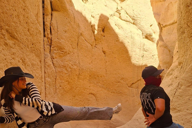 Arequipa: Private Sillar Route Tour + Culebrillas