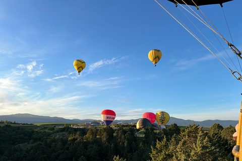 Toledo: Hot-air balloon ride with cava toast
