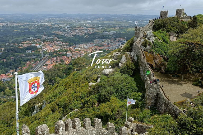 Lisbon: Pena Palace, Moorish Castle, Regaleira & Sintra Tour Private Tour – Personalized Comfort in an Exclusive Settings