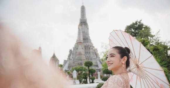 Fotoshooting im Thai-Kostüm