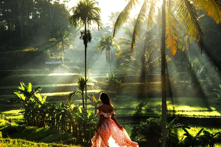 Bali: Gate of Heaven & Ubud Instagram Tour with Guide Gate of Heaven & Ubud Instagram (All Fees Included)