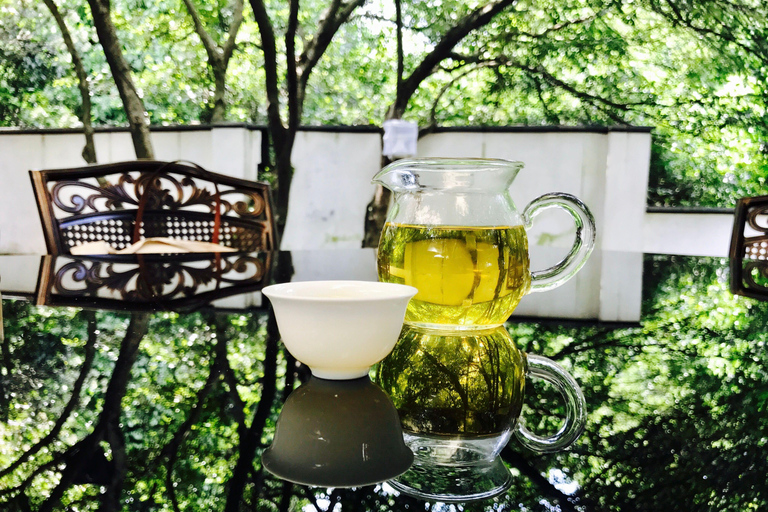 Hangzhou: Meijiawu Tea Picking and Roasting Experience Hangzhou: Meijiawu Tea Picking and Roasting Experience (3h)