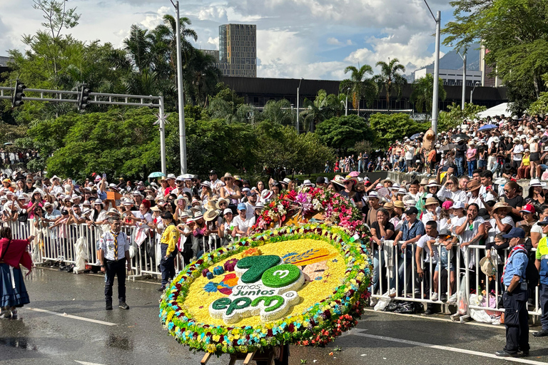 Silleteros Parade Sightseeing Tour with Front Box Included