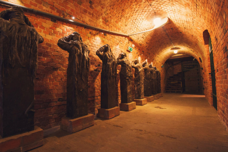 Poznań: Fort VII Museum of Martyrdom Private Guided Tour