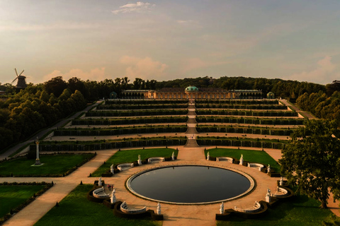 Berlin : Visite guidée privée de Potsdam - Visite privée en voiture