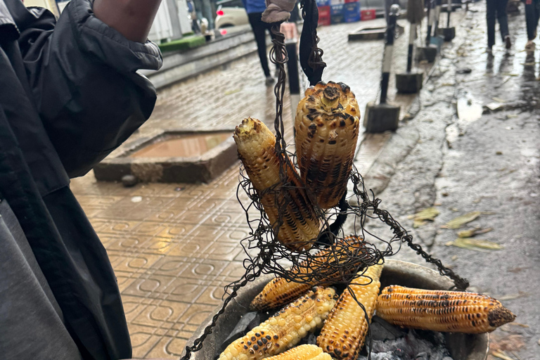 Addis Abeba: Töpferwaren, Markt und Kaffee-Tour mit MittagessenAddis Abeba: Töpfer-, Markt- und Kaffeetour mit Mittagessen