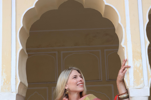 Jaipur: Hawa Mahal Private Photoshoot Hawa Mahal Private Photoshoot by mobile