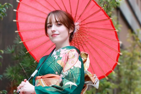 Tokyo : Kimono Rental in Asakusa Provided by KanoWafuku
