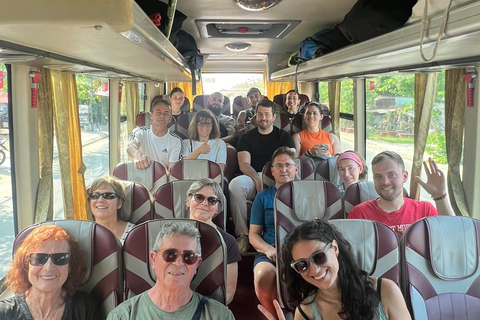 VISITE EN BUS HUE - PHONG NHA