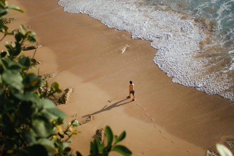 ULUWATU LUXE TOUR: Beaches, Cliffs, Temple, Fire Dance & BBQ ULUWATU LUXE TOUR: Beaches, Cliffs, Temple, Fire Dance & BBQ