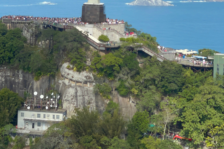 Private Helicopter tour - Rio de janeiro in 20min Private Helicopter tour - 20min (com transfer)