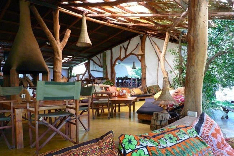 From Nairobi: Naivasha Wellness Retreat with Nature Walks