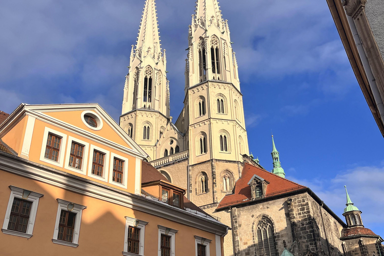 Zwiedzanie Zgorzelca z przewodnikiem i wizyta na jarmarku bożonarodzeniowymZwiedzanie Zgorzelca z przewodnikiem, wizyta na jarmarku świątecznym + transport