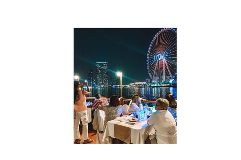 Dubai: La migliore cena in Dhow Cruise MarinaDubai: Crociera in Dhow con cena a Marina