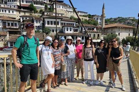 De Durrës: BERAT DAY TOUR - &quot;Cidade das Mil Janelas&quot;